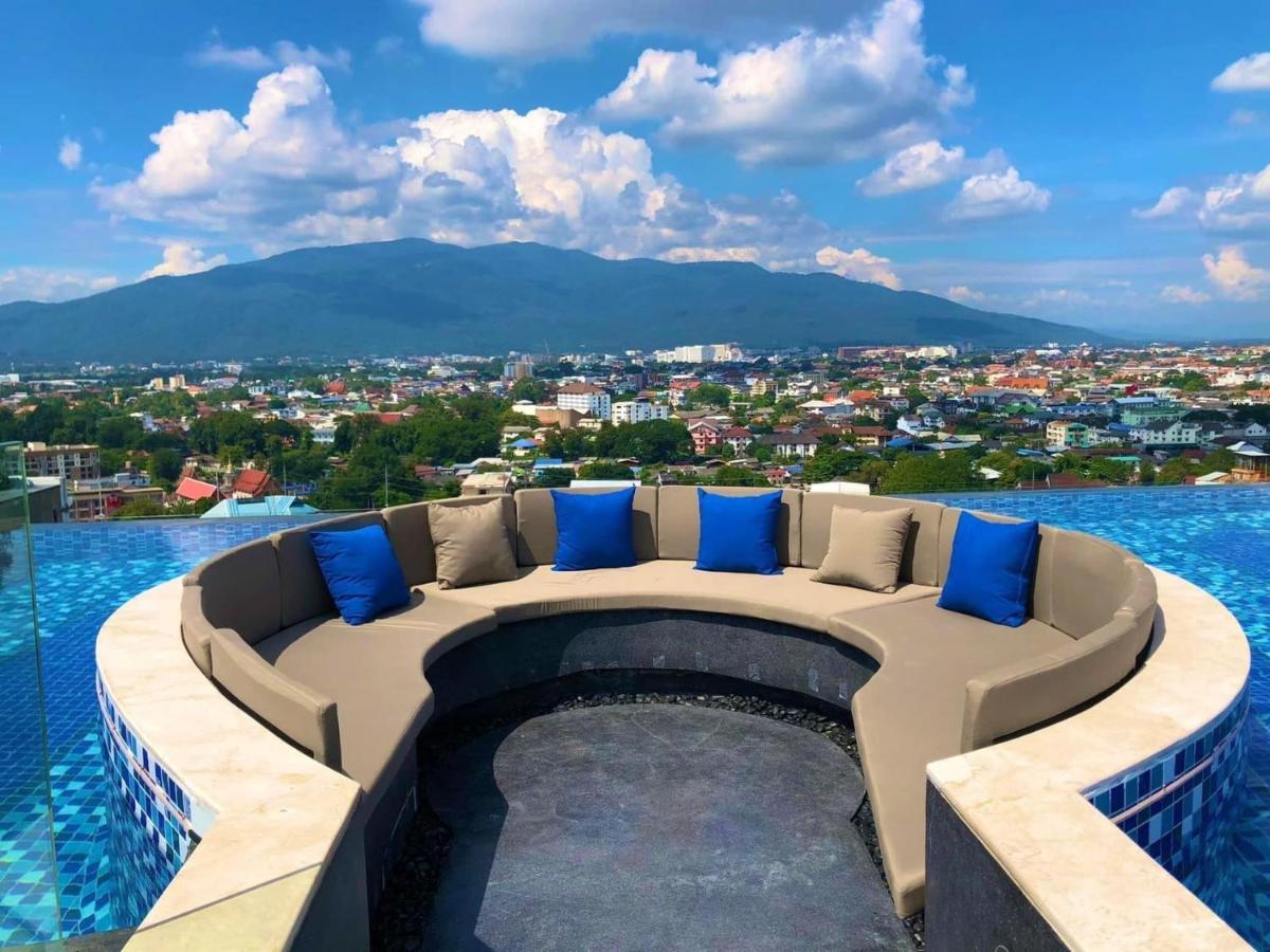 Astra Sky River Condo Чиангмай Екстериор снимка
